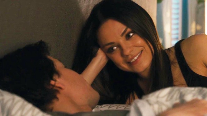 Lori (Kunis) and John (Wahlberg)